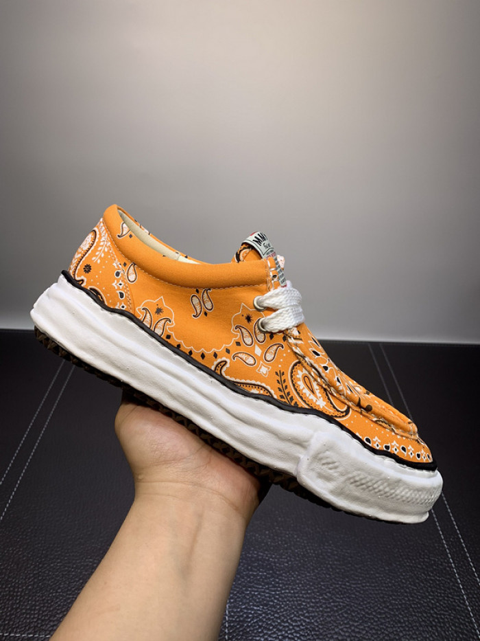maison mihara yasuhiro sneaker