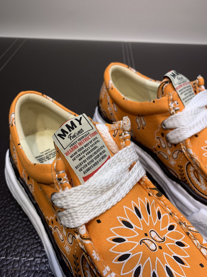 maison mihara yasuhiro sneaker
