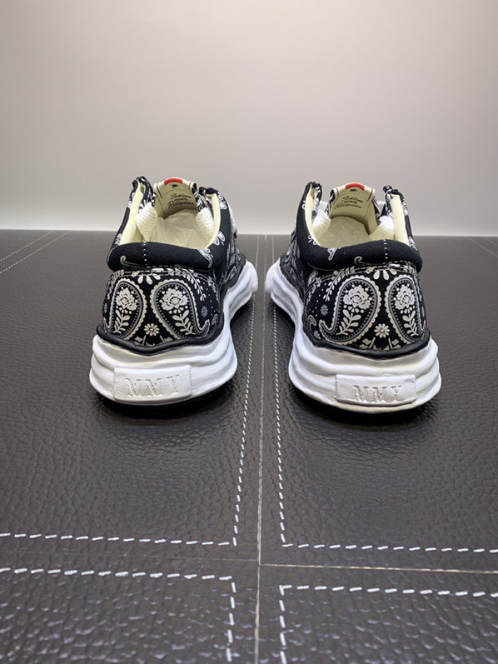 maison mihara yasuhiro sneaker