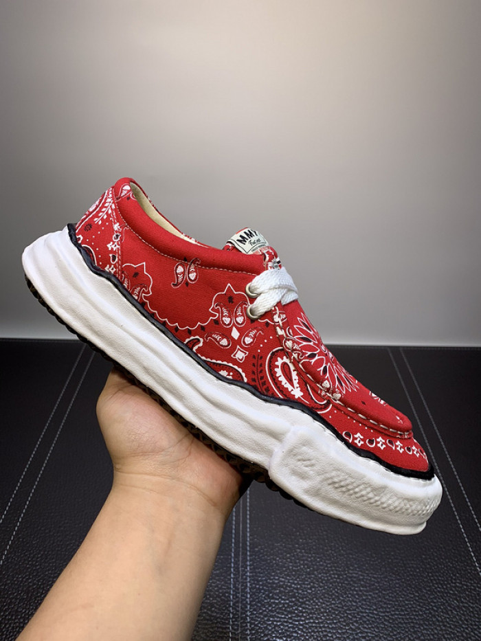 maison mihara yasuhiro sneaker