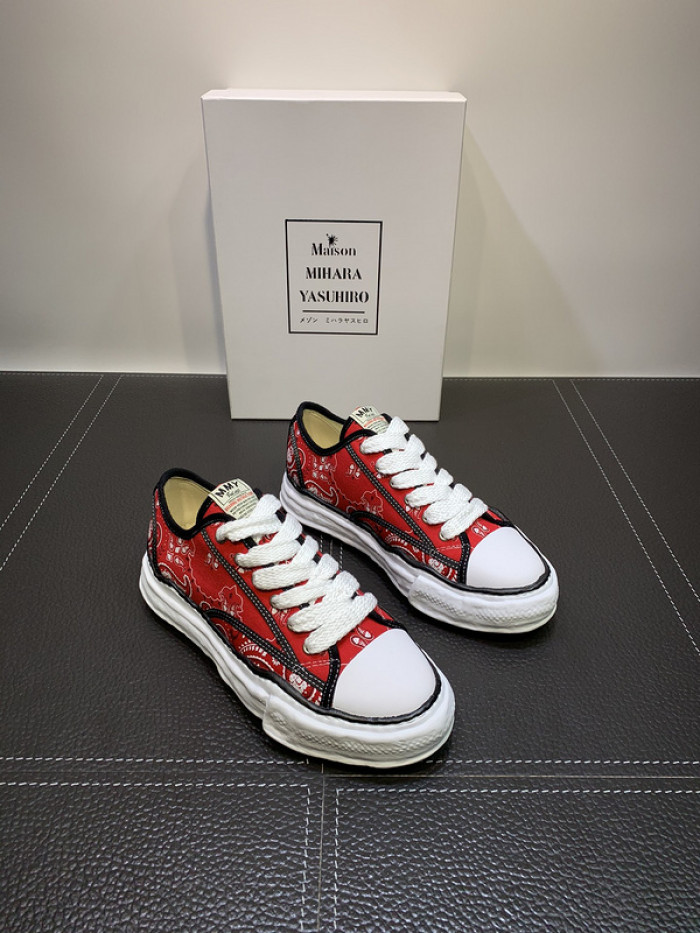 maison mihara yasuhiro sneaker