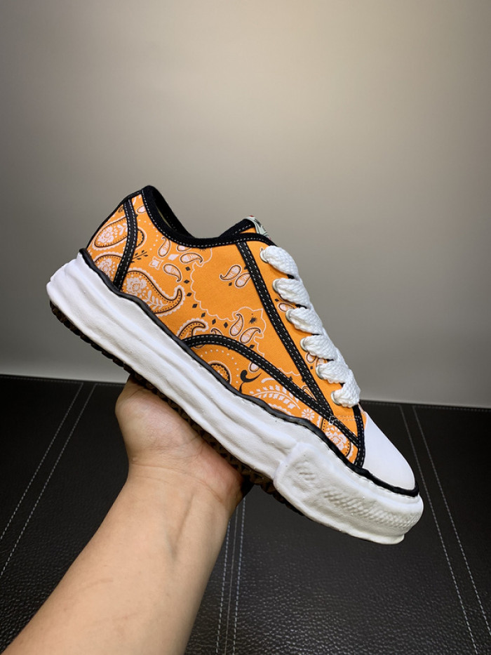maison mihara yasuhiro sneaker