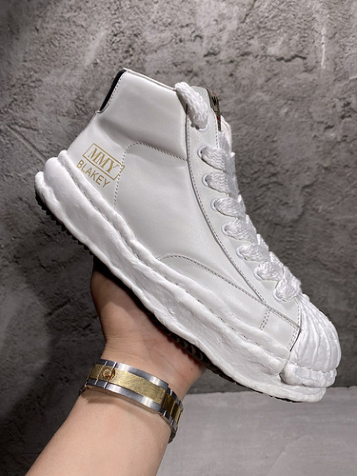 maison mihara yasuhiro sneaker