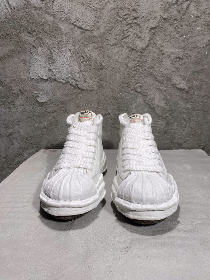 maison mihara yasuhiro sneaker