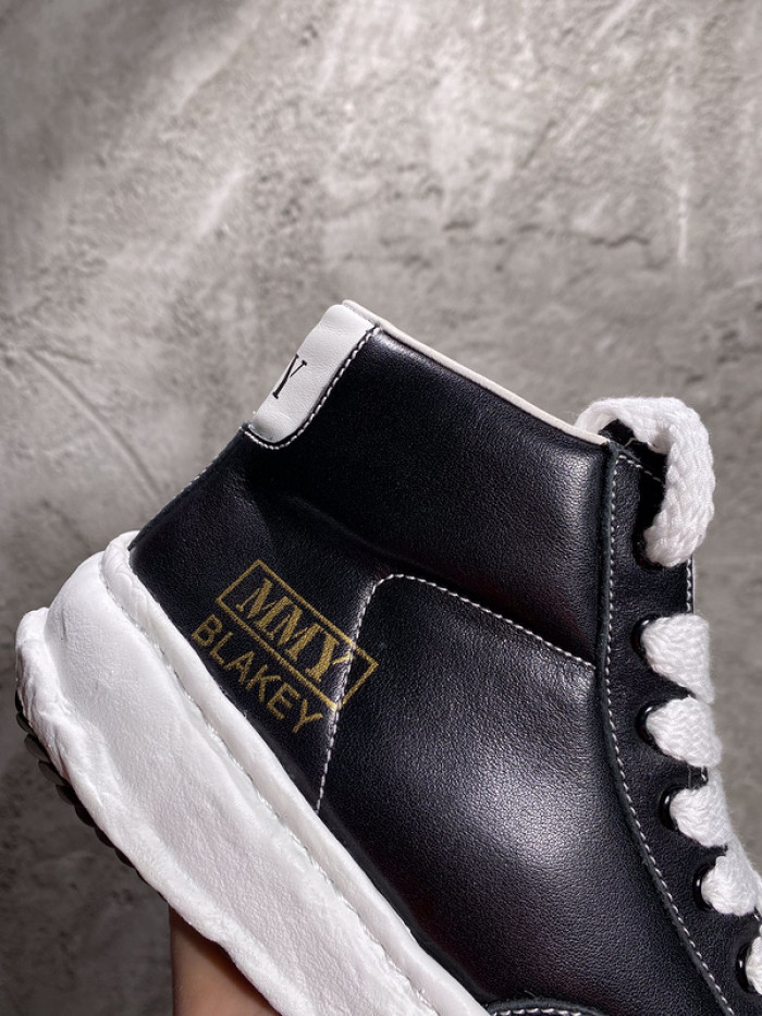 maison mihara yasuhiro sneaker