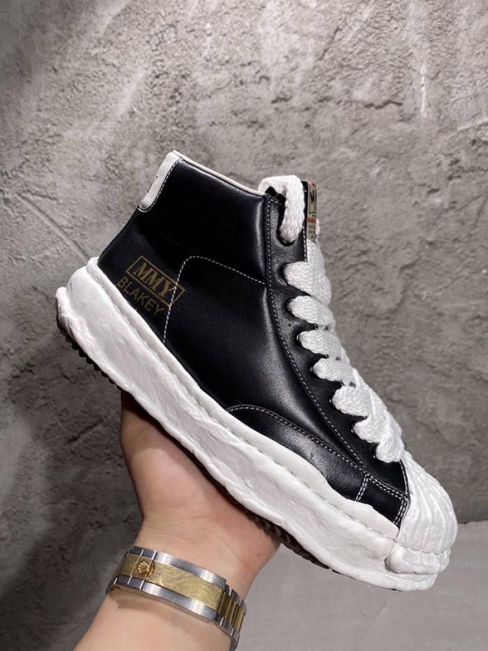 maison mihara yasuhiro sneaker