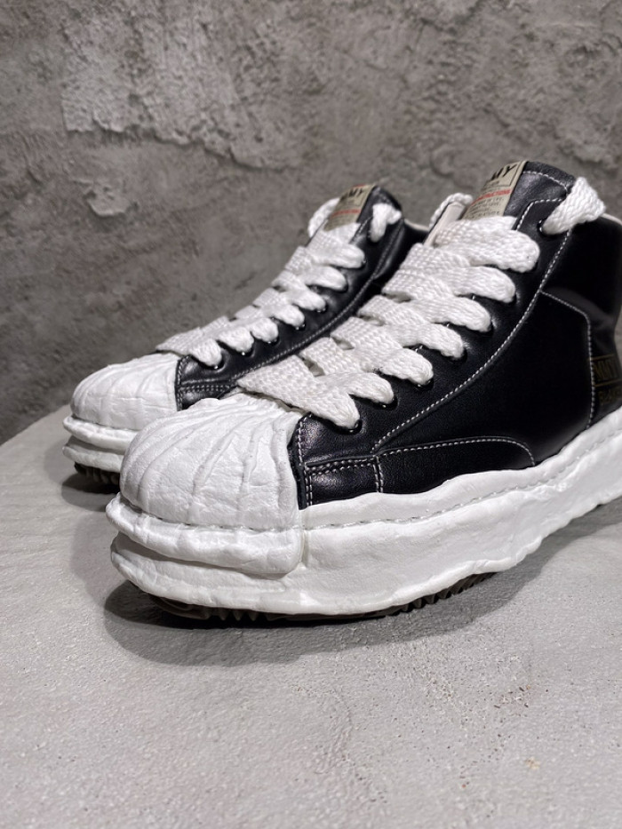 maison mihara yasuhiro sneaker