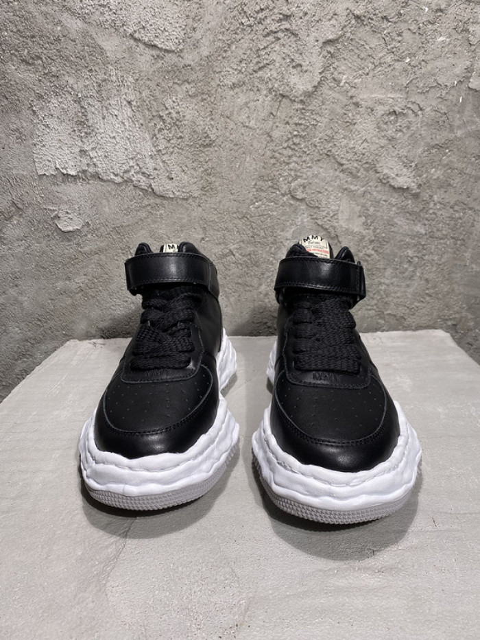 maison mihara yasuhiro sneaker