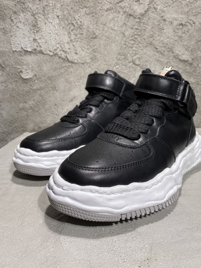 maison mihara yasuhiro sneaker
