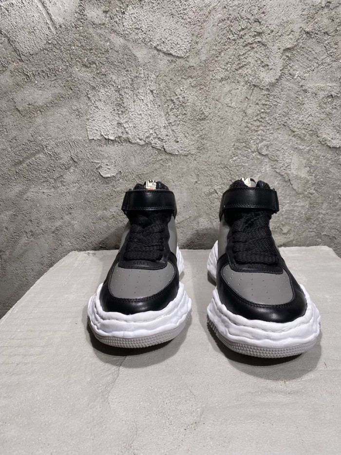 maison mihara yasuhiro sneaker