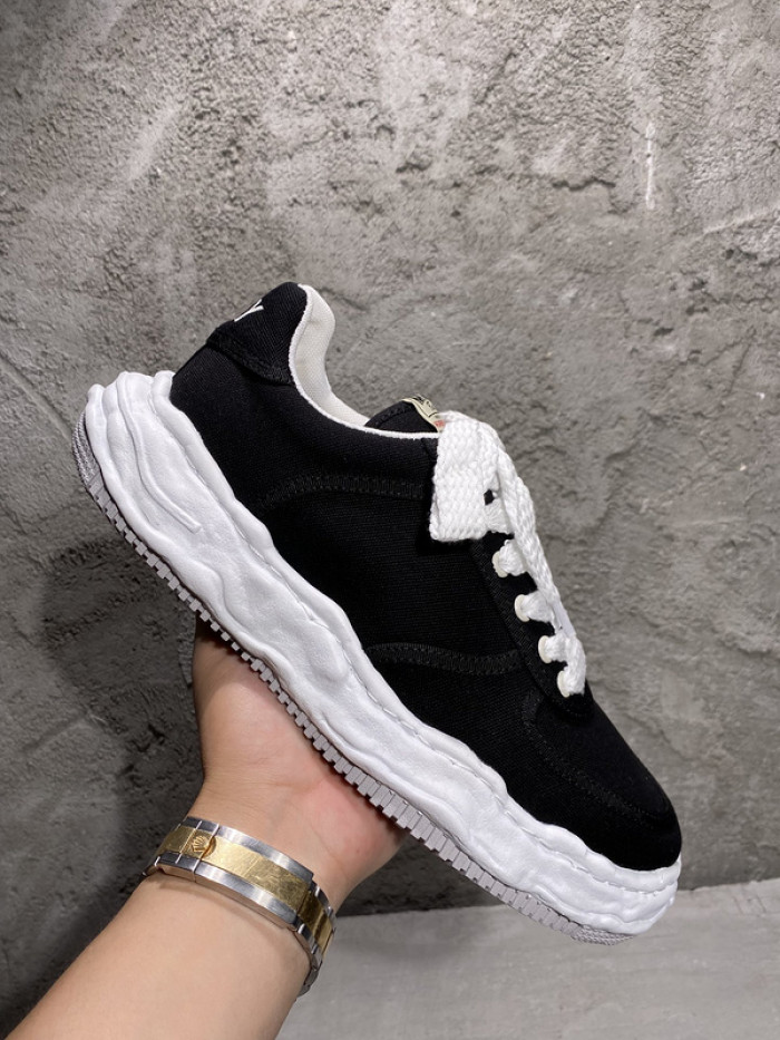 maison mihara yasuhiro sneaker