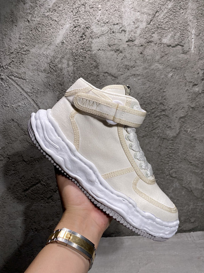 maison mihara yasuhiro sneaker