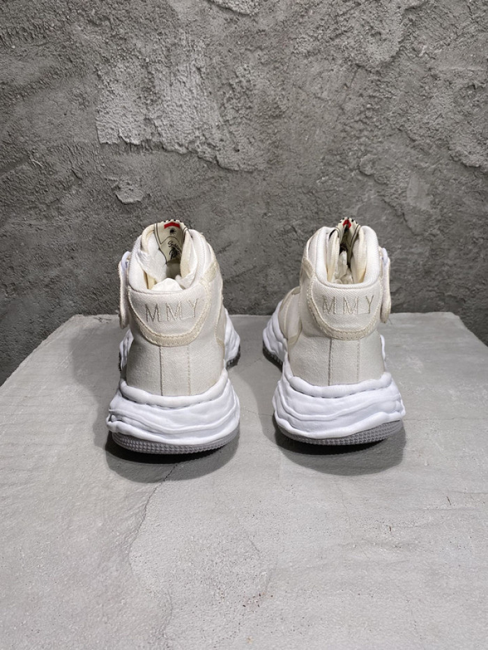 maison mihara yasuhiro sneaker