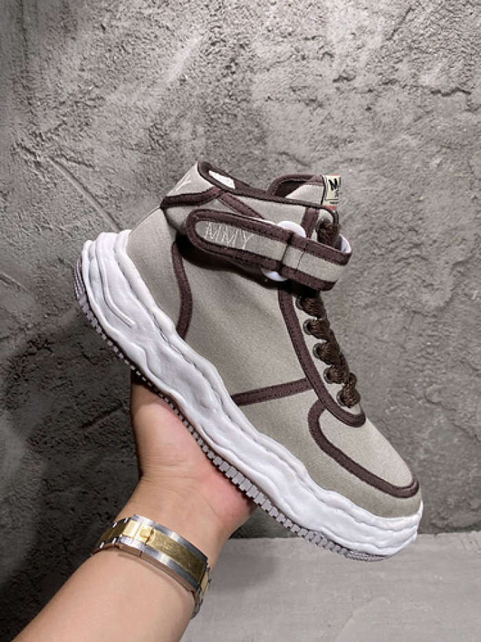 maison mihara yasuhiro sneaker