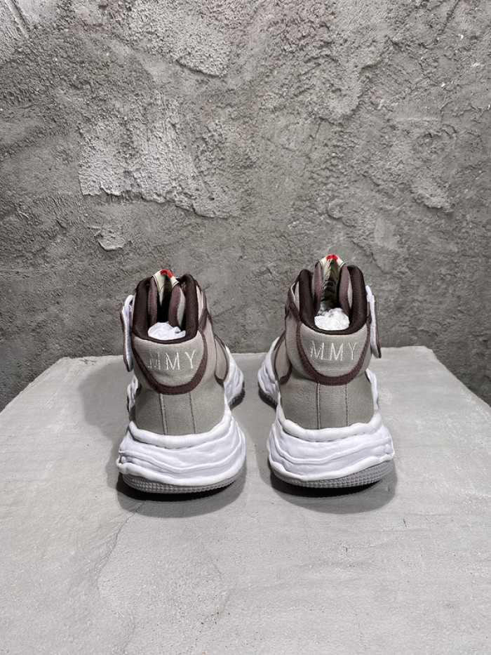 maison mihara yasuhiro sneaker