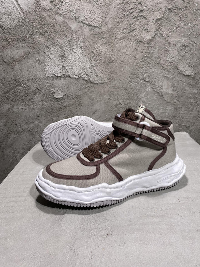 maison mihara yasuhiro sneaker