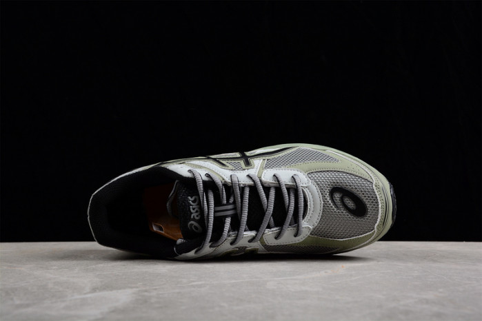 As*ic*s sneaker