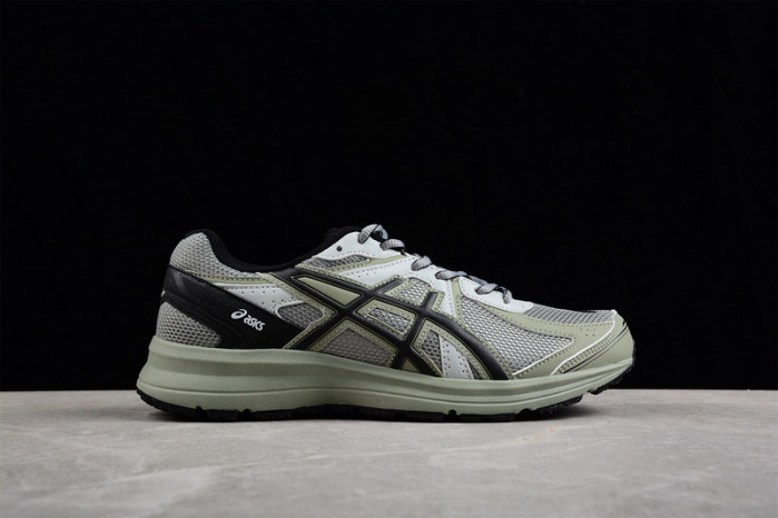 As*ic*s sneaker