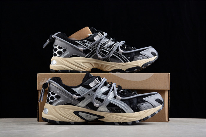 As*ic*s sneaker