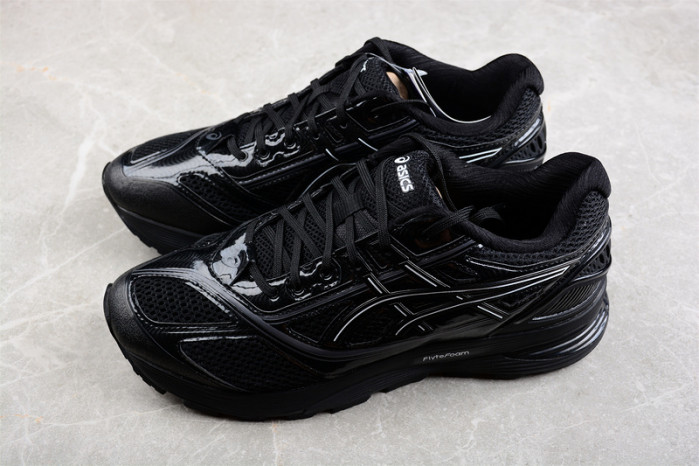 As*ic*s sneaker