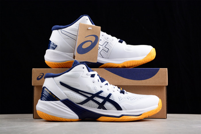 As*ic*s sneaker