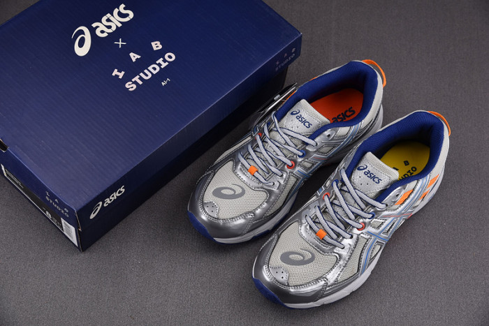 As*ic*s sneaker