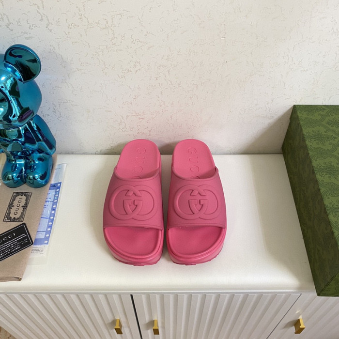 guc sandal