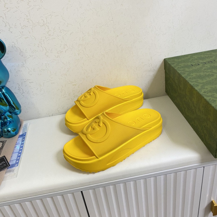 guc sandal