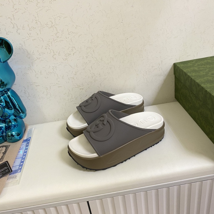 guc sandal