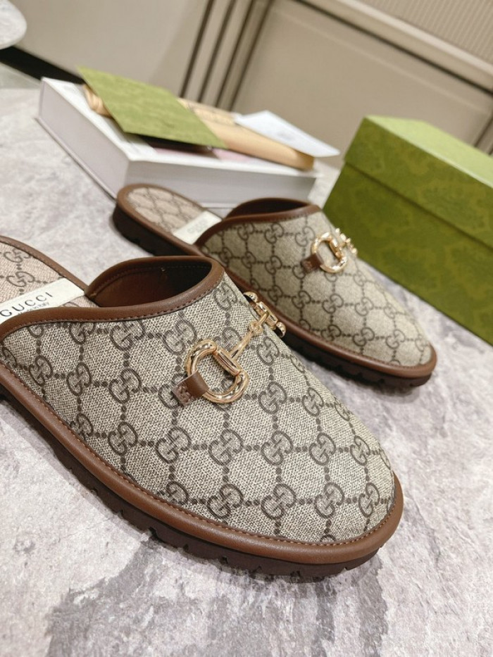 guc sandal