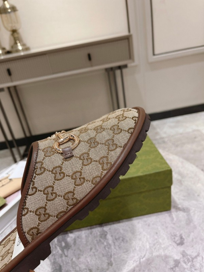 guc sandal
