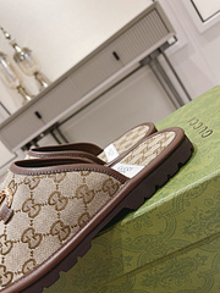 guc sandal