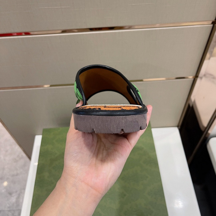 guc sandal