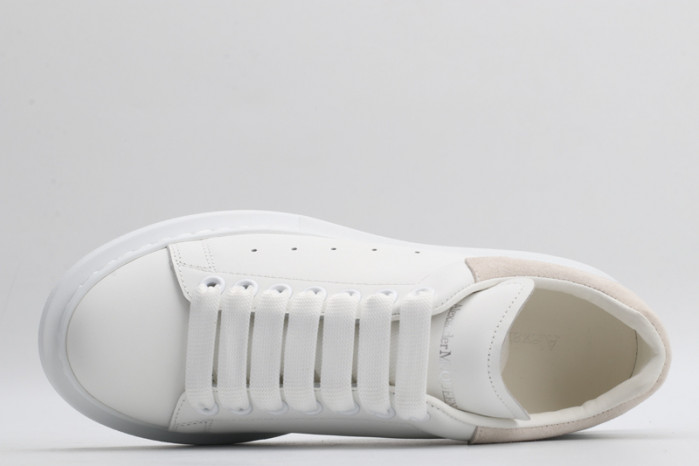 alex mcqu sneakers