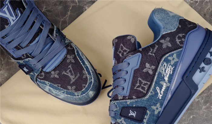 lovt sneaker