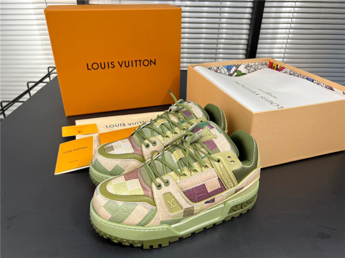 lovt sneaker