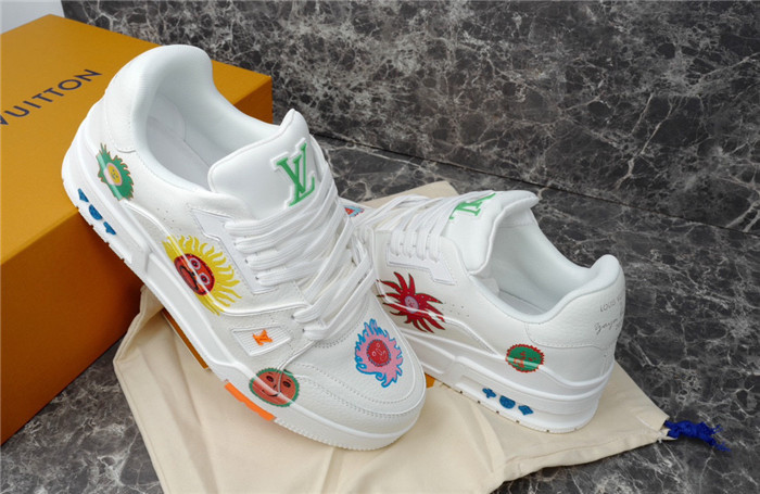 lovt sneaker