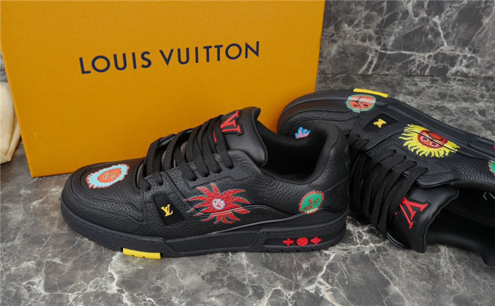 lovt sneaker