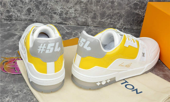 lovt sneaker