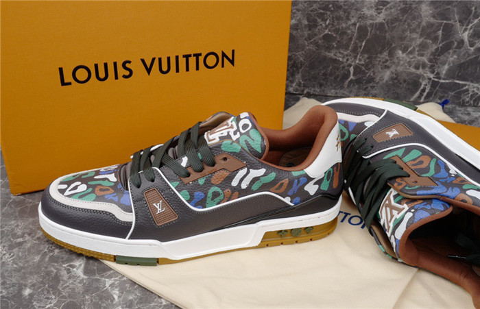 lovt sneaker