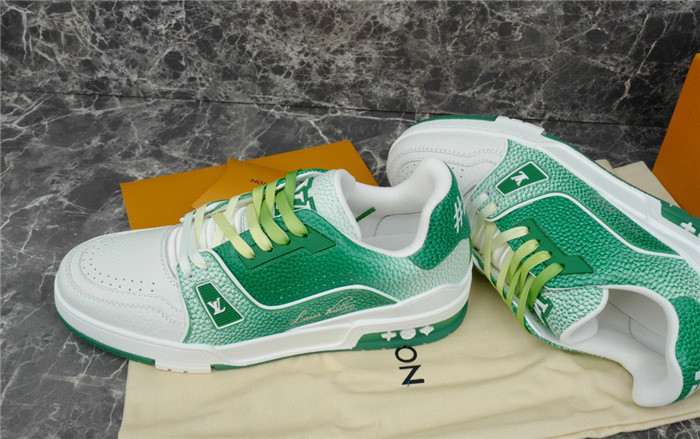 lovt sneaker