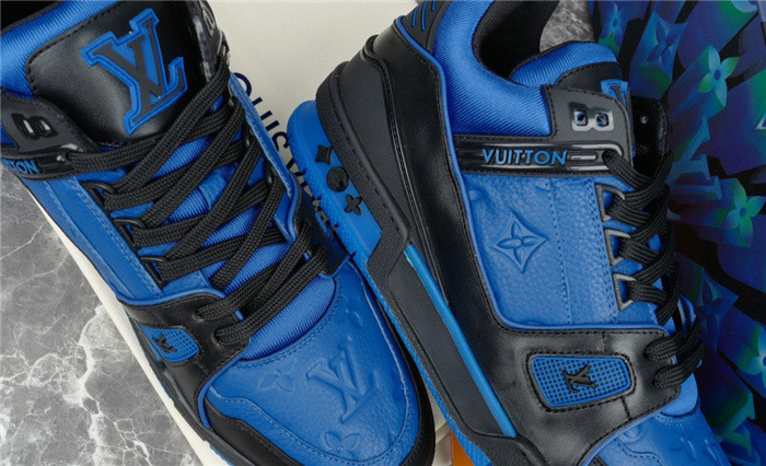 lovt sneaker