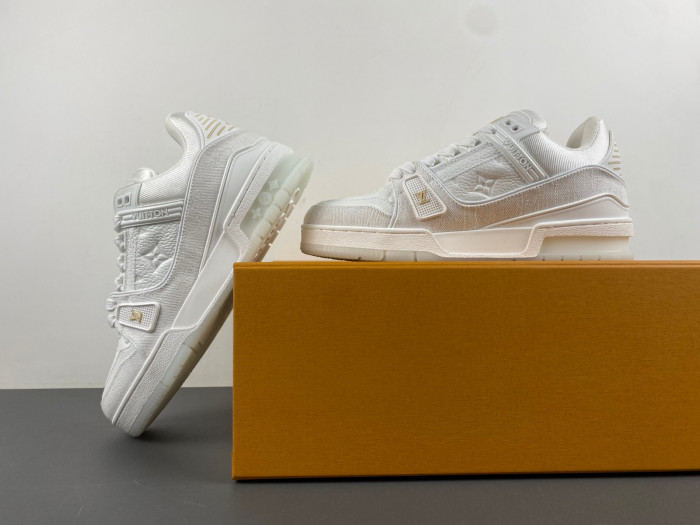 lovt sneaker