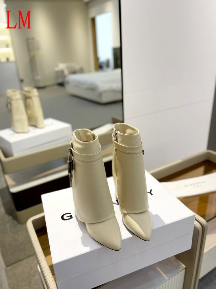 g1vency heel