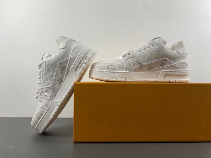lovt sneaker