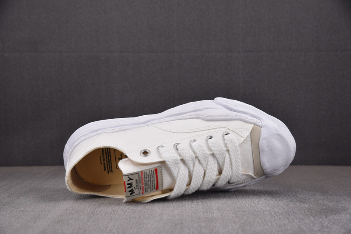 maison mihara yasuhiro sneaker