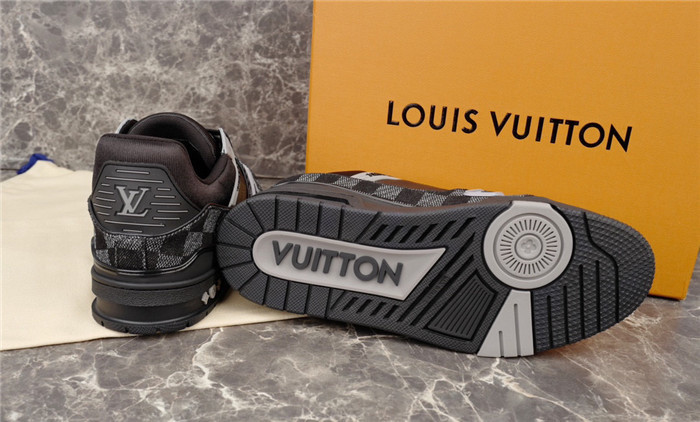 lovt sneaker