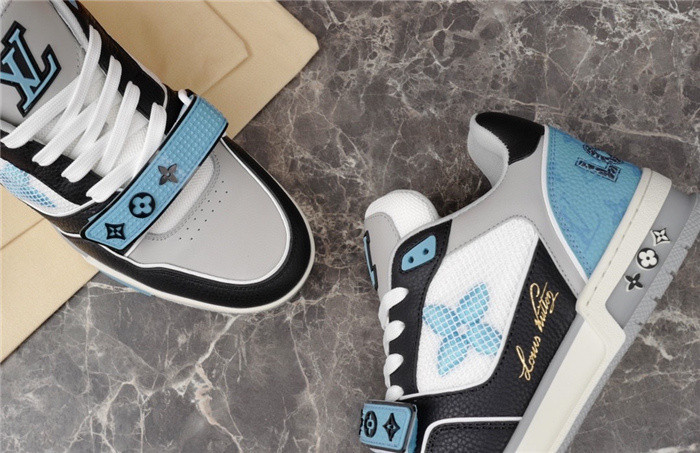 lovt sneaker