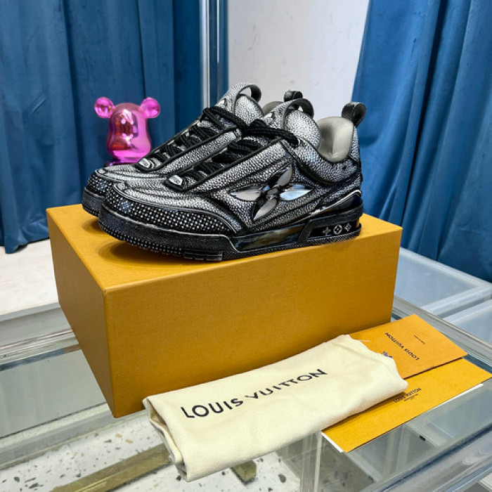 lovt sneaker