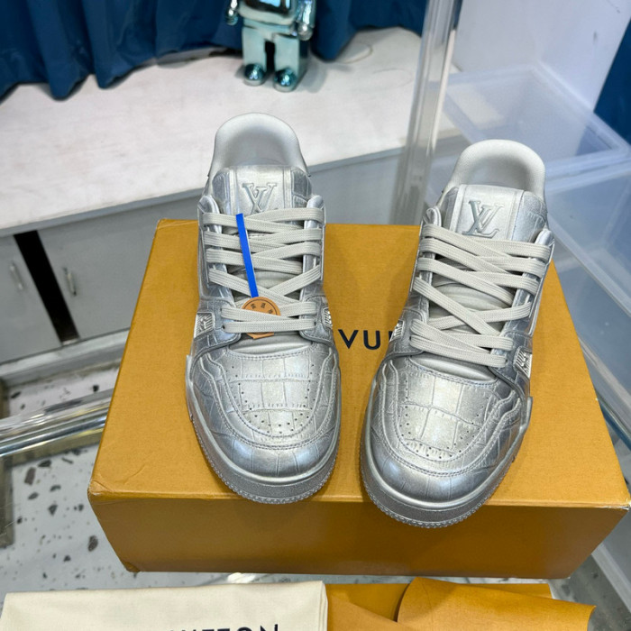 lovt sneaker